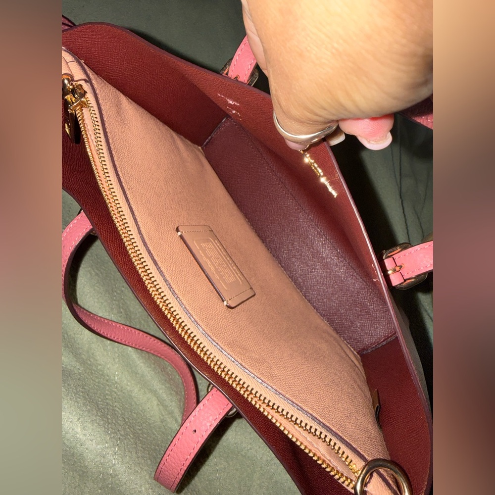 Coach Mollie 25 Tote Bag. EUC - Picture 14 of 16